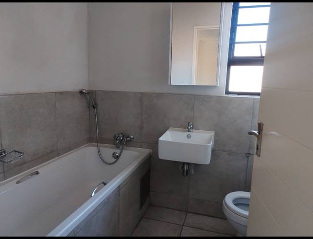 3 BEDROOM TOWNHOUSE FOR SALE IN SOUTH HILLS